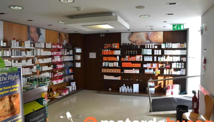 Farmacia Adriano Moreira Do Proprietario - Castelo De Paiva
