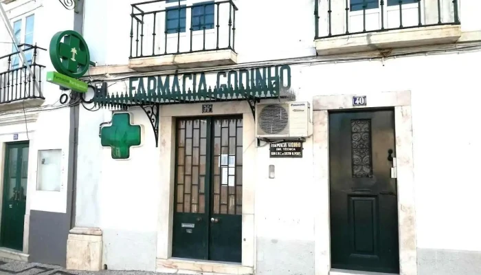 Farmácia Castro Peres, Unipessoal, Lda. - Estremoz