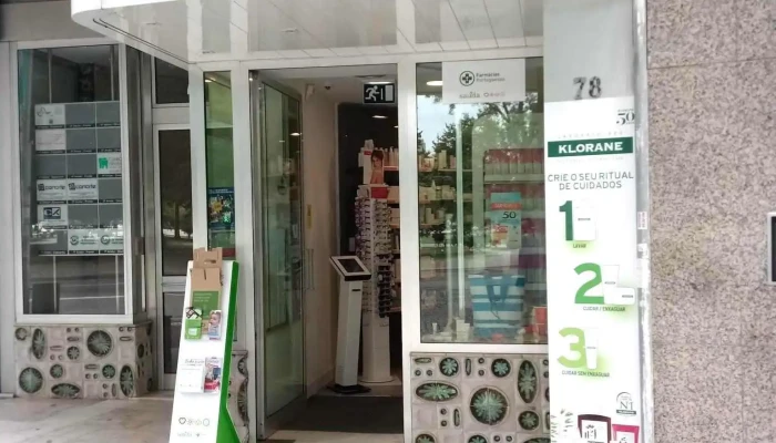 Farmácia Correia - 4100-358 Porto
