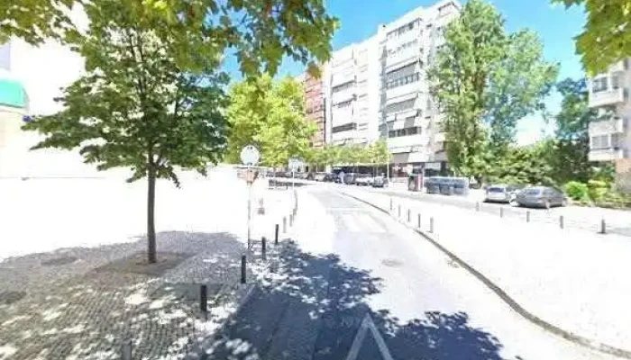 Farmacia Das Tulipas Street View E 360deg - Algés