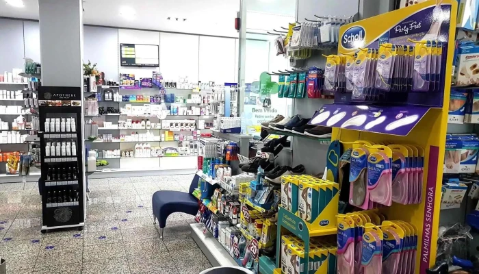 Farmacia Moderna Do Proprietario - Macedo De Cavaleiros