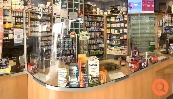Farmacia Moderna Do Proprietario - Câmara De Lobos
