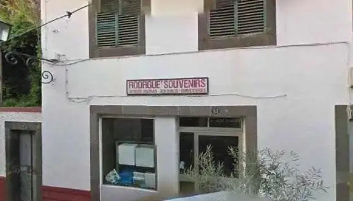 Farmacia Moderna Street View E 360deg - Câmara De Lobos