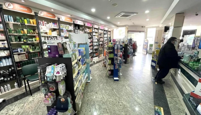 Farmacia Sao Pedro Do Proprietario - Parede