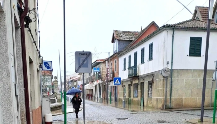 Farmácia Veiga - Carrazeda De Ansiães
