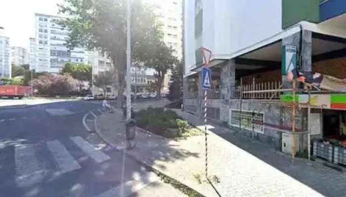 Helsepharma -    Servicos Medicos E Farmaceuticos Lda Tudo - Carnaxide