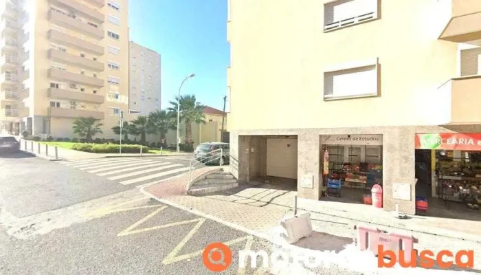 Merceria E Frutaria - 2790-223 Carnaxide